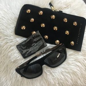 🖤 Quay Australia Black Desi OTL II sunglasses